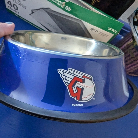 Cleveland Guardians Logo Non Slip Dog Cat Food Water Bowl Stainless Steel New - Picture 3 of 4